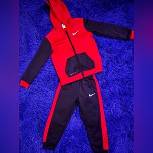 Boys Nike Set (4T)
